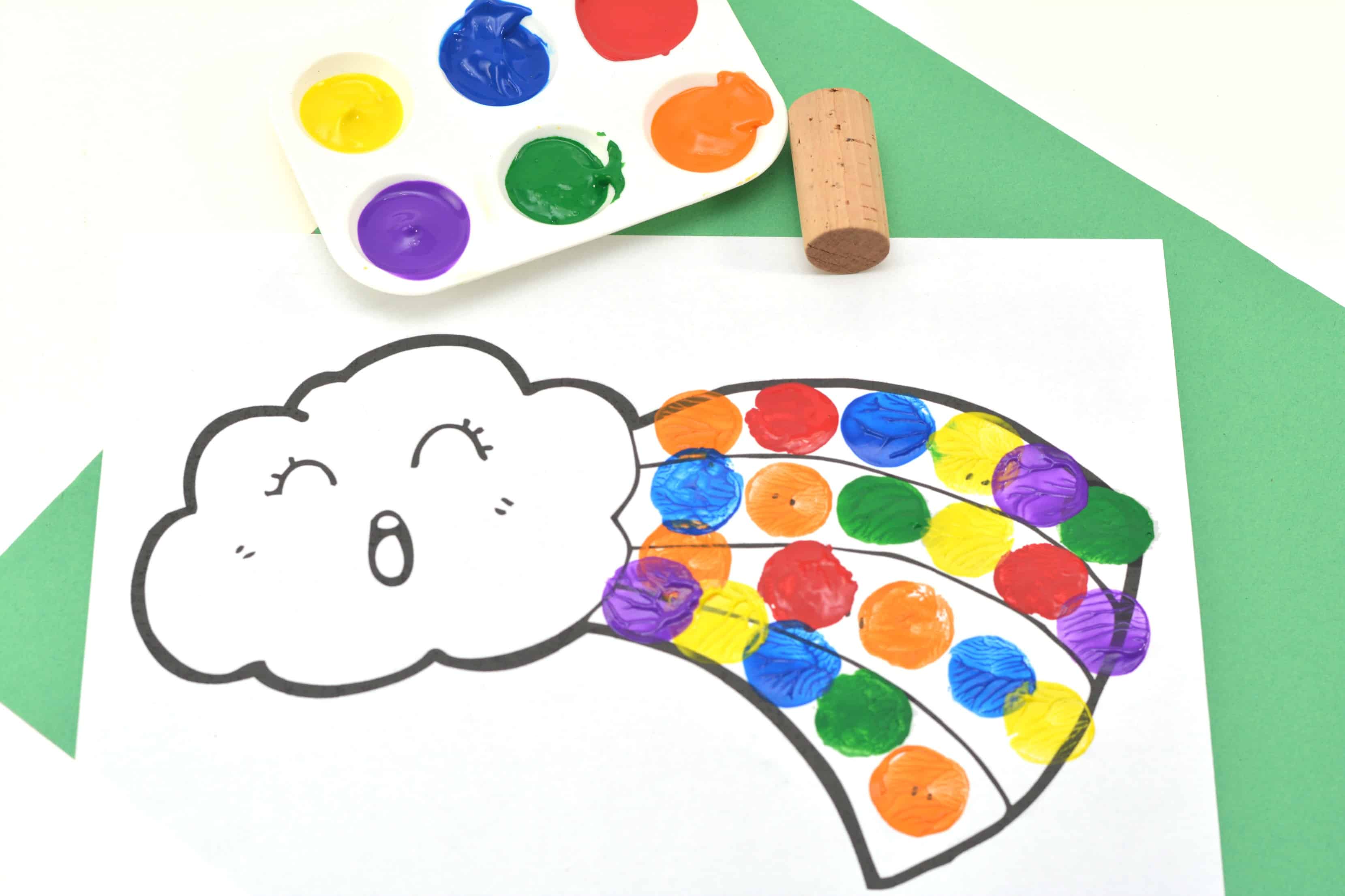 Spring and St. Patrick's Day are coming very soon. I am thinking of rainbow that we have longed to see after the cold winter. Rainbow Wine Cork Painting will be an adorable artwork that can keep the little people busy.