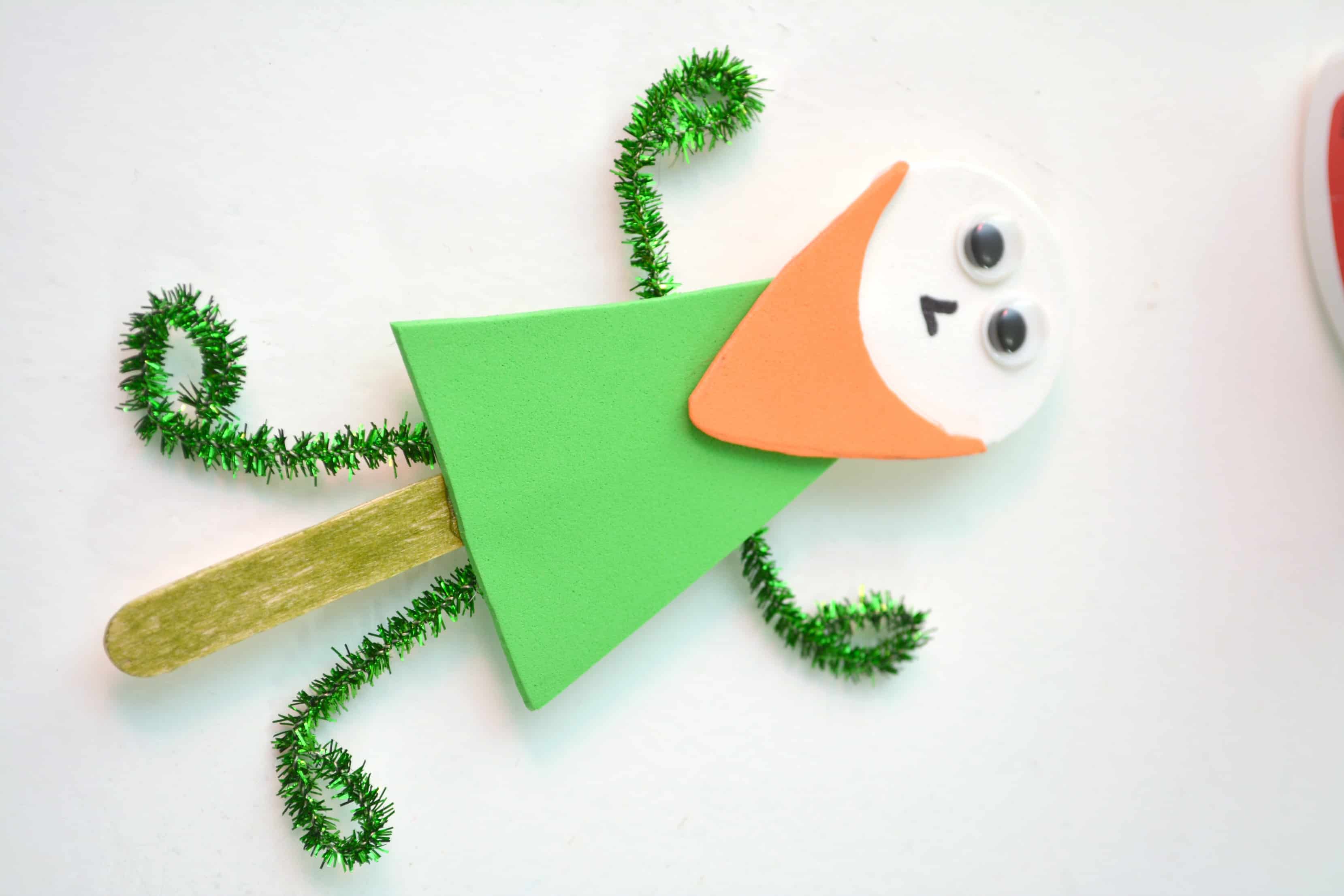 As St. Patrick's Day is in the corner, today I would like to share a very cute popsicle stick Leprechaun craft for you to have some fun with children welcoming St. Patrick's Day. This adorable craft is great to display around. You might also make some variation out of it.