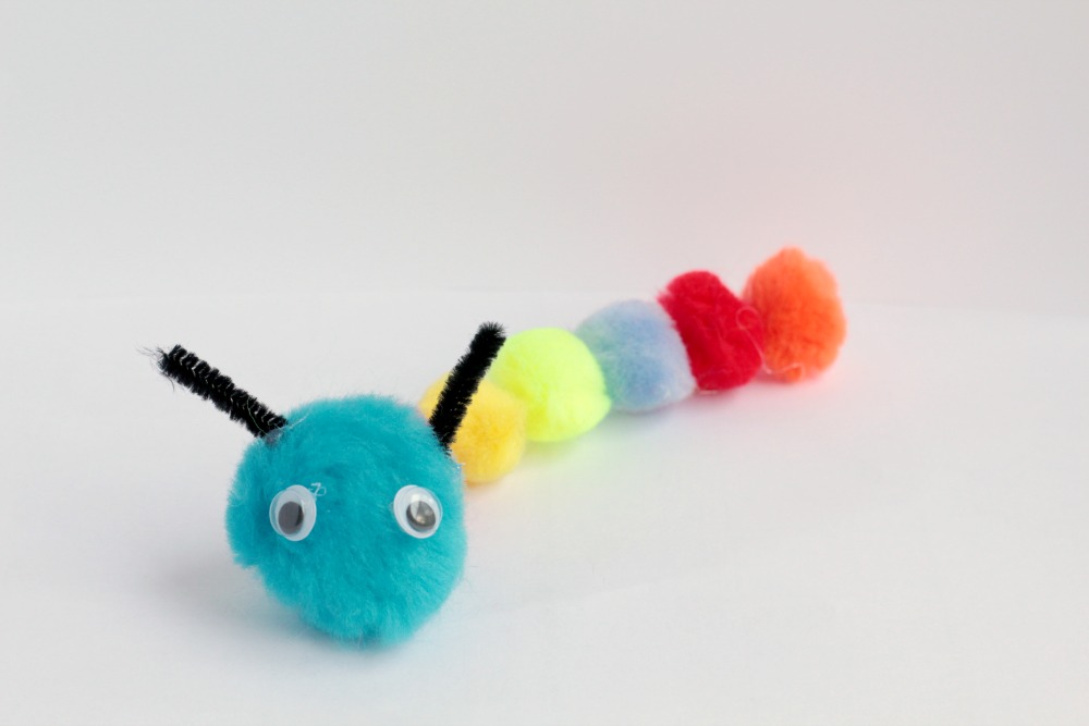 Use this inchworm pom pom letter i craft when studying the short letter I during I week or any time you're working on the letter I.