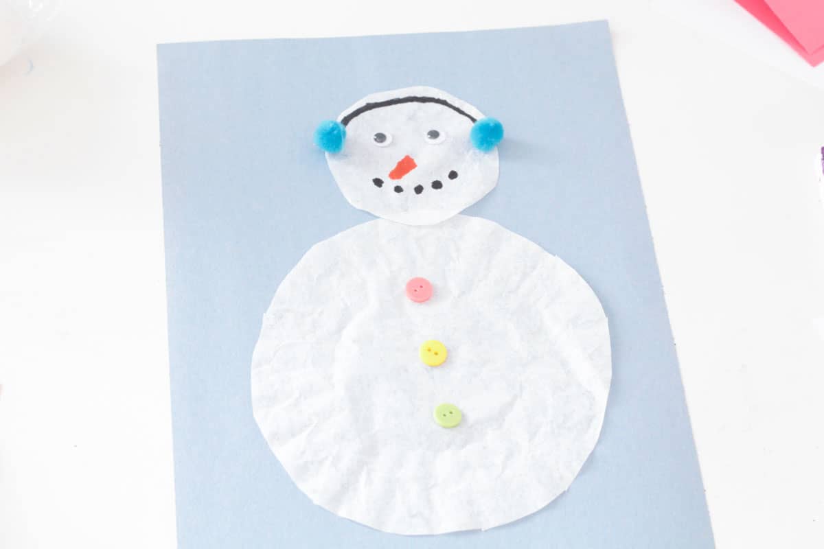 Kids will be happy with this Easy Snowman Craft for Preschool. Being simple, It is ideal for completing with preschool and kindergarten kids.